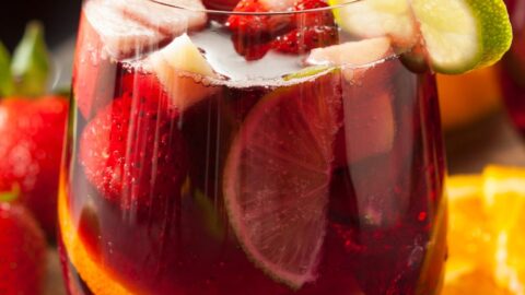 https://www.winetraveler.com/wp-content/uploads/2023/09/Fireball-Sangria-Recipe-480x270.jpg